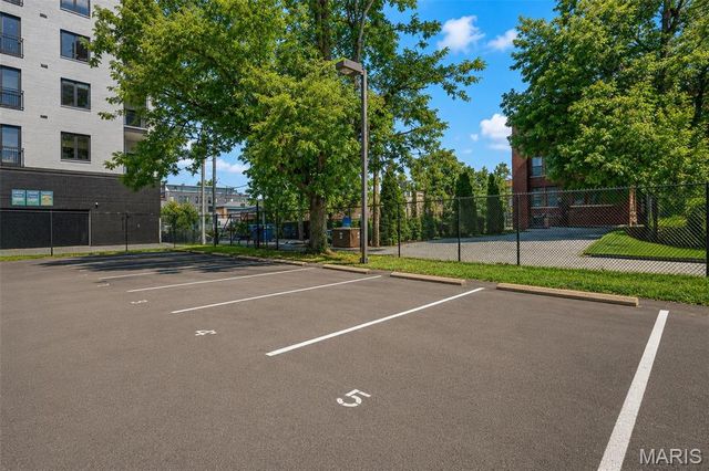 5631 Pershing Avenue 31, St Louis, MO 63112
