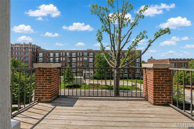 5631 Pershing Avenue 31, St Louis, MO 63112