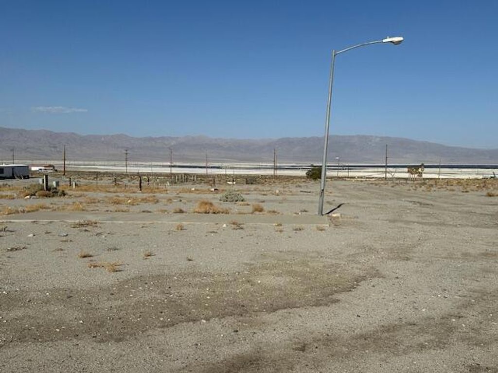 Image 16 of property listing at 81898 Trona Road, Trona, CA 93562