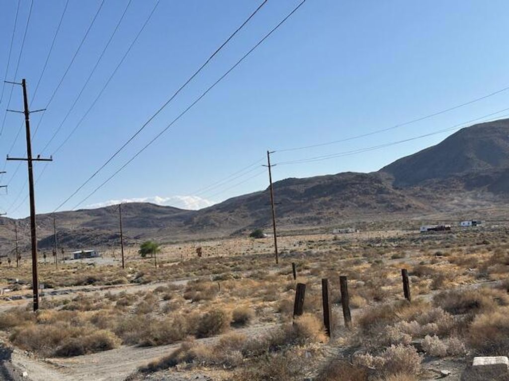 Image 2 of property listing at 81898 Trona Road, Trona, CA 93562