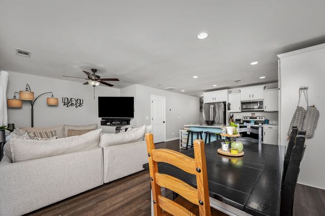249 Signature Pl, Lebanon, TN 37087