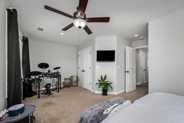 249 Signature Pl, Lebanon, TN 37087