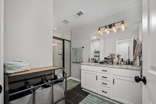 249 Signature Pl, Lebanon, TN 37087