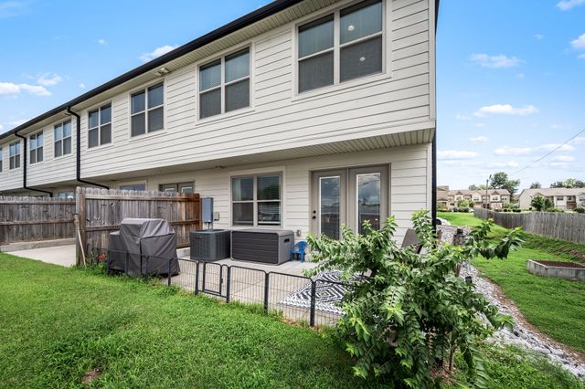 249 Signature Pl, Lebanon, TN 37087