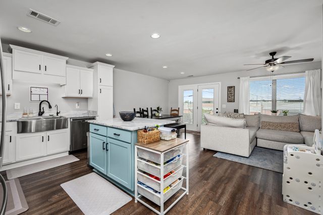 249 Signature Pl, Lebanon, TN 37087