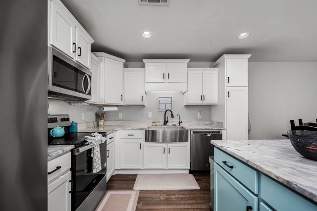 249 Signature Pl, Lebanon, TN 37087