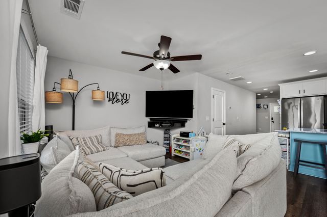 249 Signature Pl, Lebanon, TN 37087