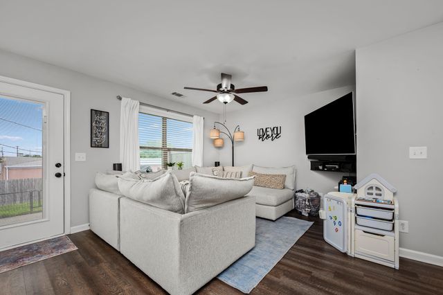 249 Signature Pl, Lebanon, TN 37087