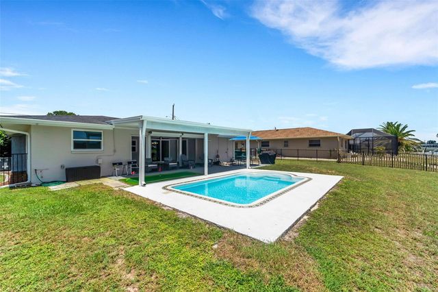 181 W TARPON BOULEVARD NW, Port Charlotte, FL 33952