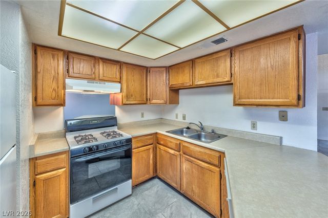 587 Sellers Place, Henderson, NV 89011