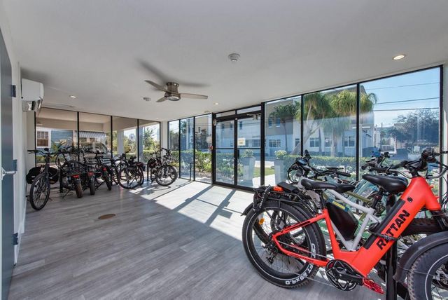 841 4TH AVENUE N 64, St Petersburg, FL 33701