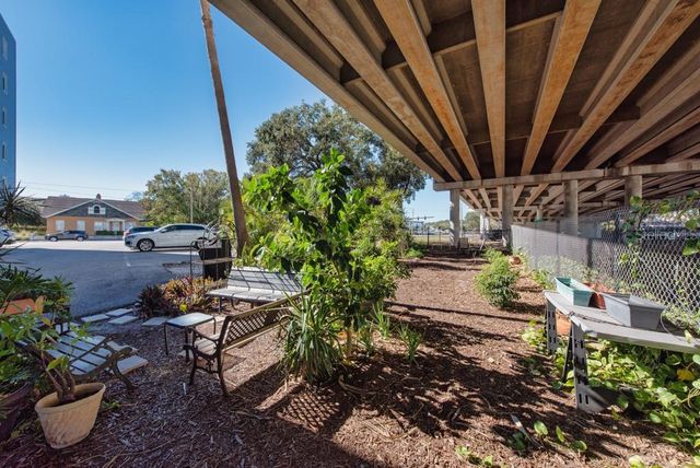 841 4TH AVENUE N 64, St Petersburg, FL 33701