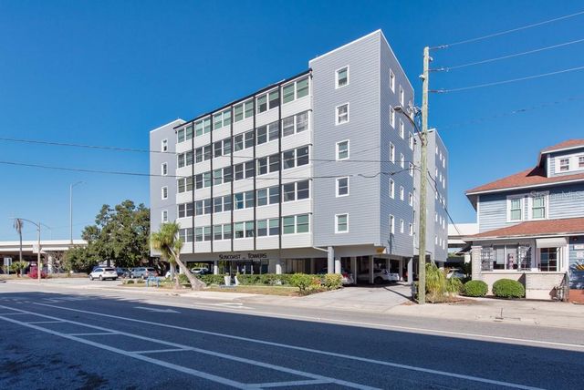 841 4TH AVENUE N 64, St Petersburg, FL 33701