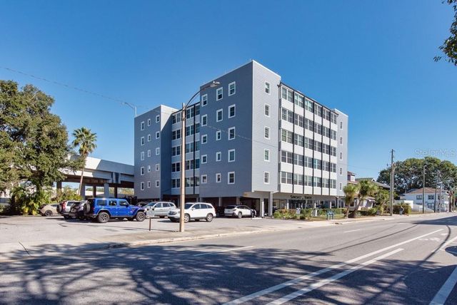 841 4TH AVENUE N 64, St Petersburg, FL 33701