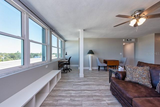 841 4TH AVENUE N 64, St Petersburg, FL 33701