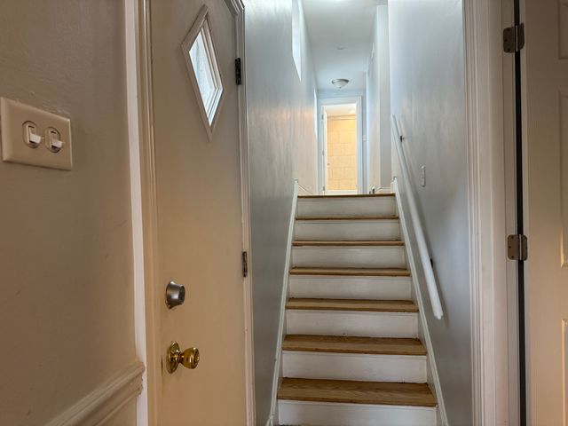 9013 S Kingston Avenue, Chicago, IL 60617