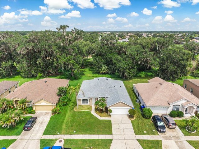 2106 THE OAKS BOULEVARD, Kissimmee, FL 34746
