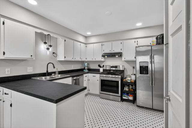 3723 Colonial Heritage Dr, Nashville, TN 37217
