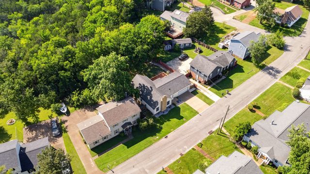 3723 Colonial Heritage Dr, Nashville, TN 37217