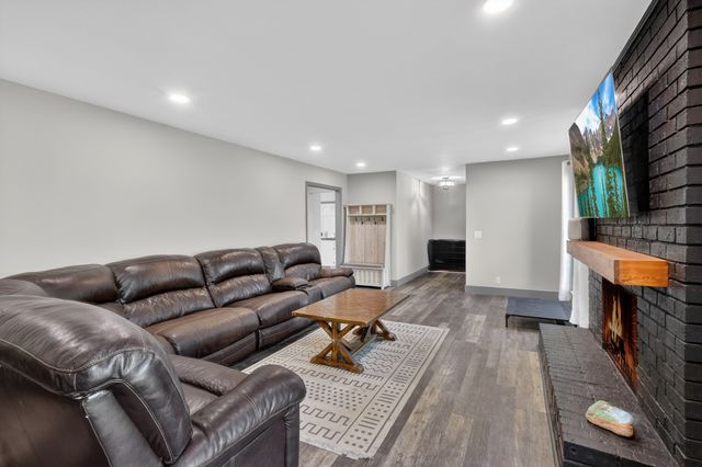 3723 Colonial Heritage Dr, Nashville, TN 37217