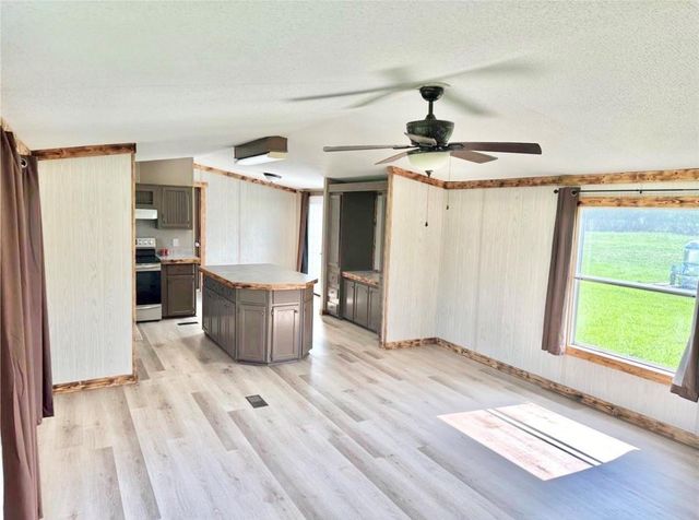 15607 Atwood Lane, Crosby, TX 77532