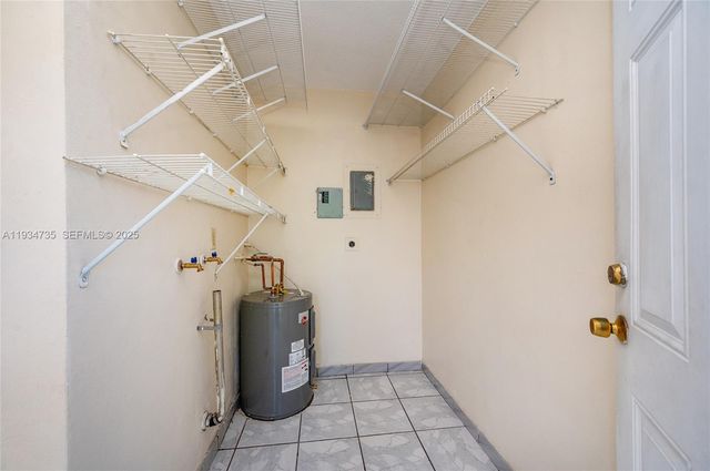 201 NW 34th Ave 201, Miami, FL 33125