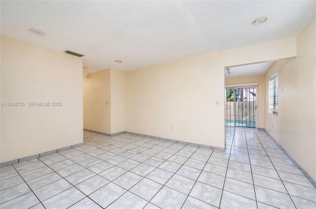 201 NW 34th Ave 201, Miami, FL 33125