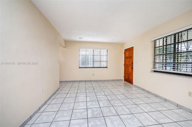 201 NW 34th Ave 201, Miami, FL 33125