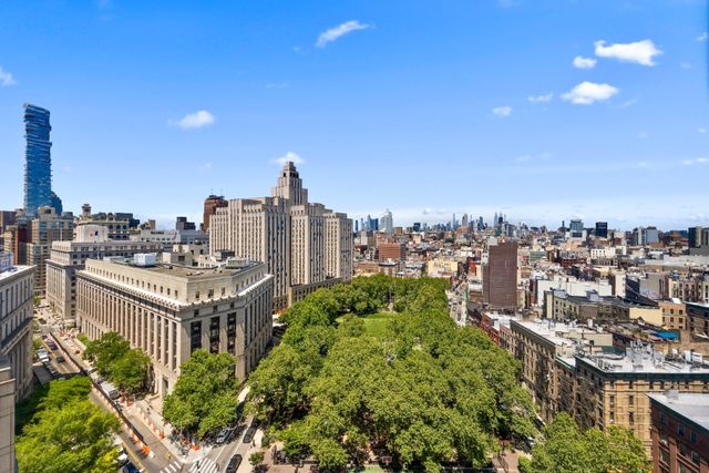 170 Park Row Apt 18B, New York City, NY 10038