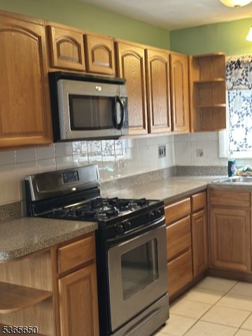 73 Berkeley Ter, Irvington Twp., NJ 07111