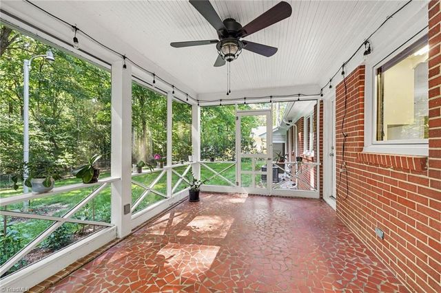 3901 Woodview Drive, Winston-salem, NC 27106