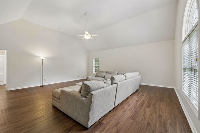 106 Creek Trail Ct, Goodlettsville, TN 37072