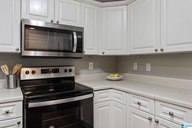 127 HAYESBURY LANE, Pelham, AL 35124
