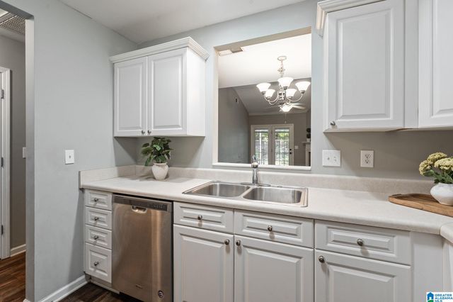 127 HAYESBURY LANE, Pelham, AL 35124