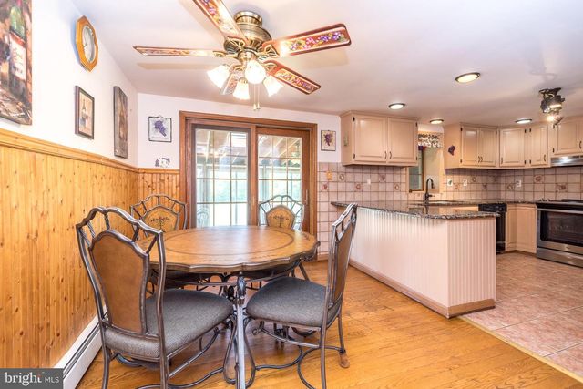 1613 N 5TH ST, Perkasie, PA 18944