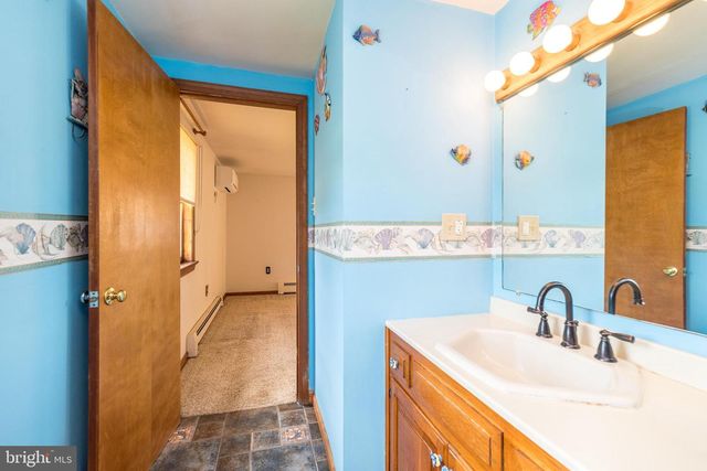 1613 N 5TH ST, Perkasie, PA 18944