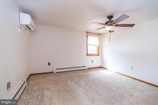 1613 N 5TH ST, Perkasie, PA 18944