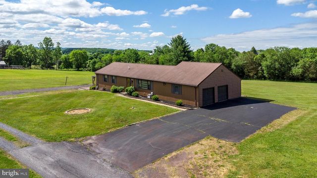 1613 N 5TH ST, Perkasie, PA 18944