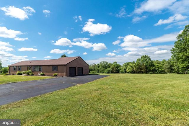 1613 N 5TH ST, Perkasie, PA 18944