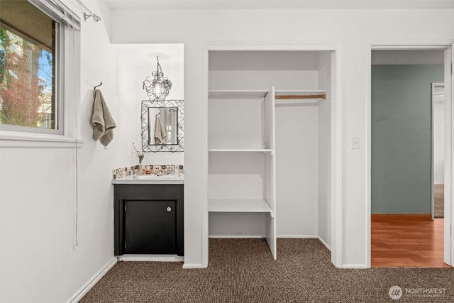 1116 S Woodlawn Street, Tacoma, WA 98465