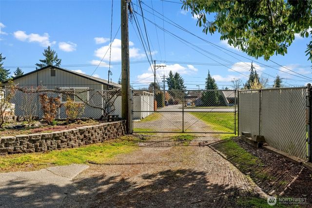 1116 S Woodlawn Street, Tacoma, WA 98465