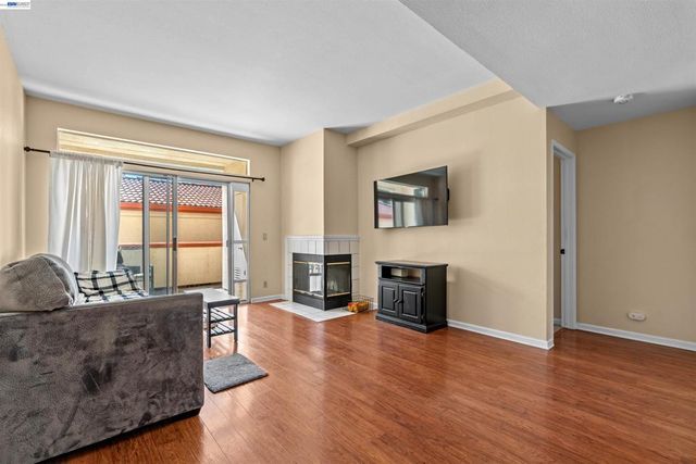 7145 Dublin Meadows St D, Dublin, CA 94568