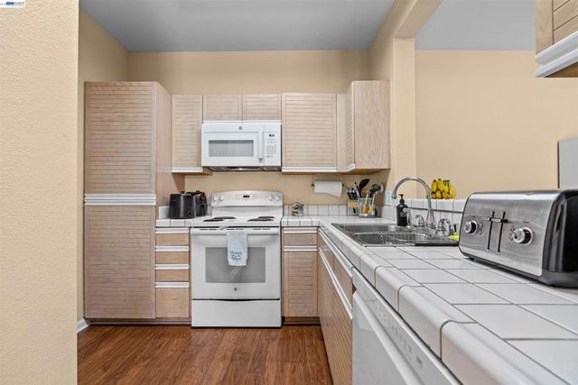 7145 Dublin Meadows St D, Dublin, CA 94568