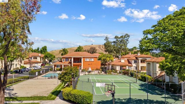7145 Dublin Meadows St D, Dublin, CA 94568