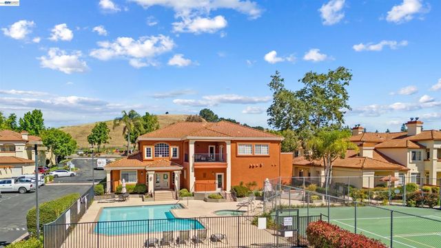 7145 Dublin Meadows St D, Dublin, CA 94568