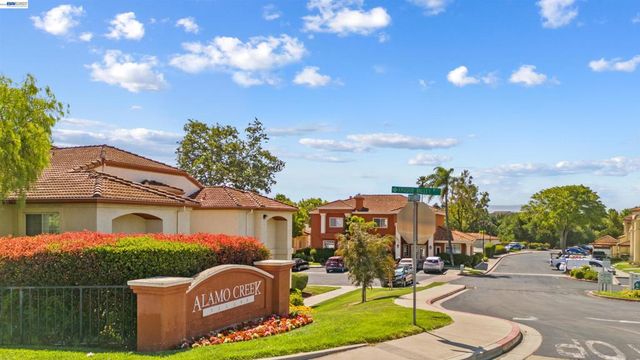 7145 Dublin Meadows St D, Dublin, CA 94568