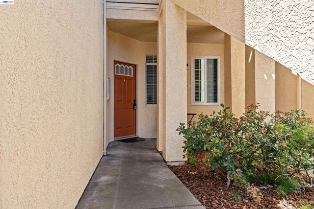 7145 Dublin Meadows St D, Dublin, CA 94568