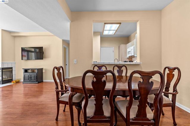 7145 Dublin Meadows St D, Dublin, CA 94568