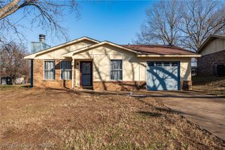 1512 14th Circle, Barling, AR 72923