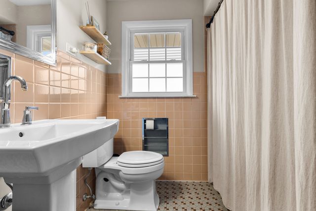 3904 BRENDENWOOD Road, Rockford, IL 61107